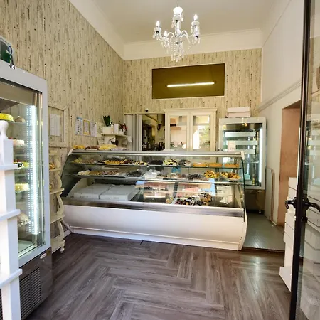 Le Navi Frühstückspension